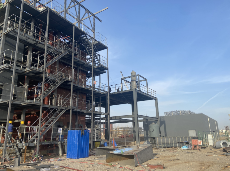 国度发展鼎新委朱险峰一行光临新疆九五至尊VI 化工调研天然气使用情况